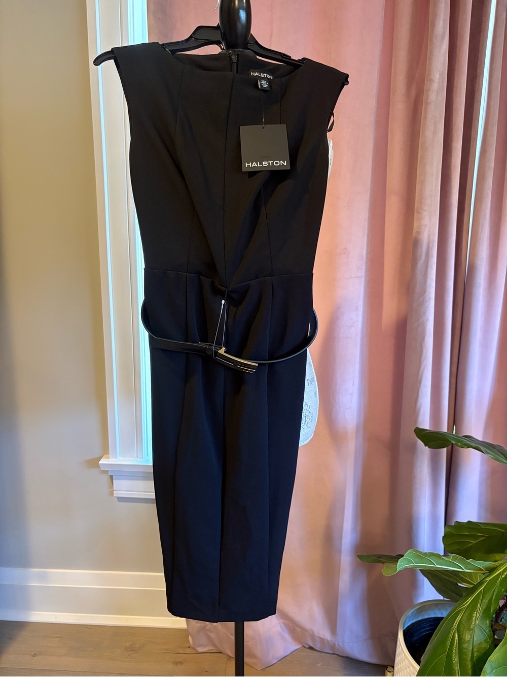 Halston Women’s Round-Neck Belted Sleeveless Sheath Dress Sz 4